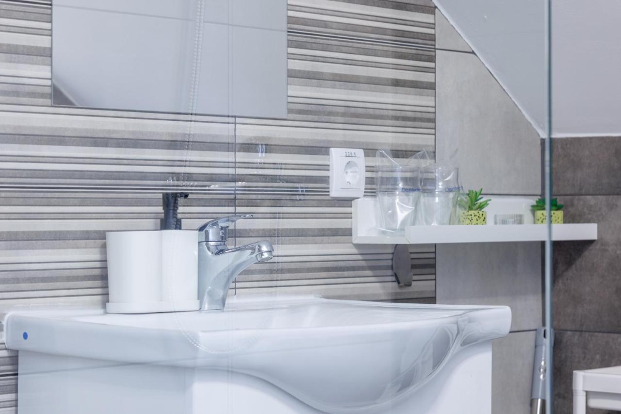 Apartmani Nina Golubac Εξωτερικό φωτογραφία