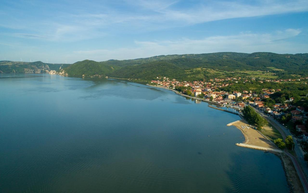 Apartmani Nina Golubac Εξωτερικό φωτογραφία