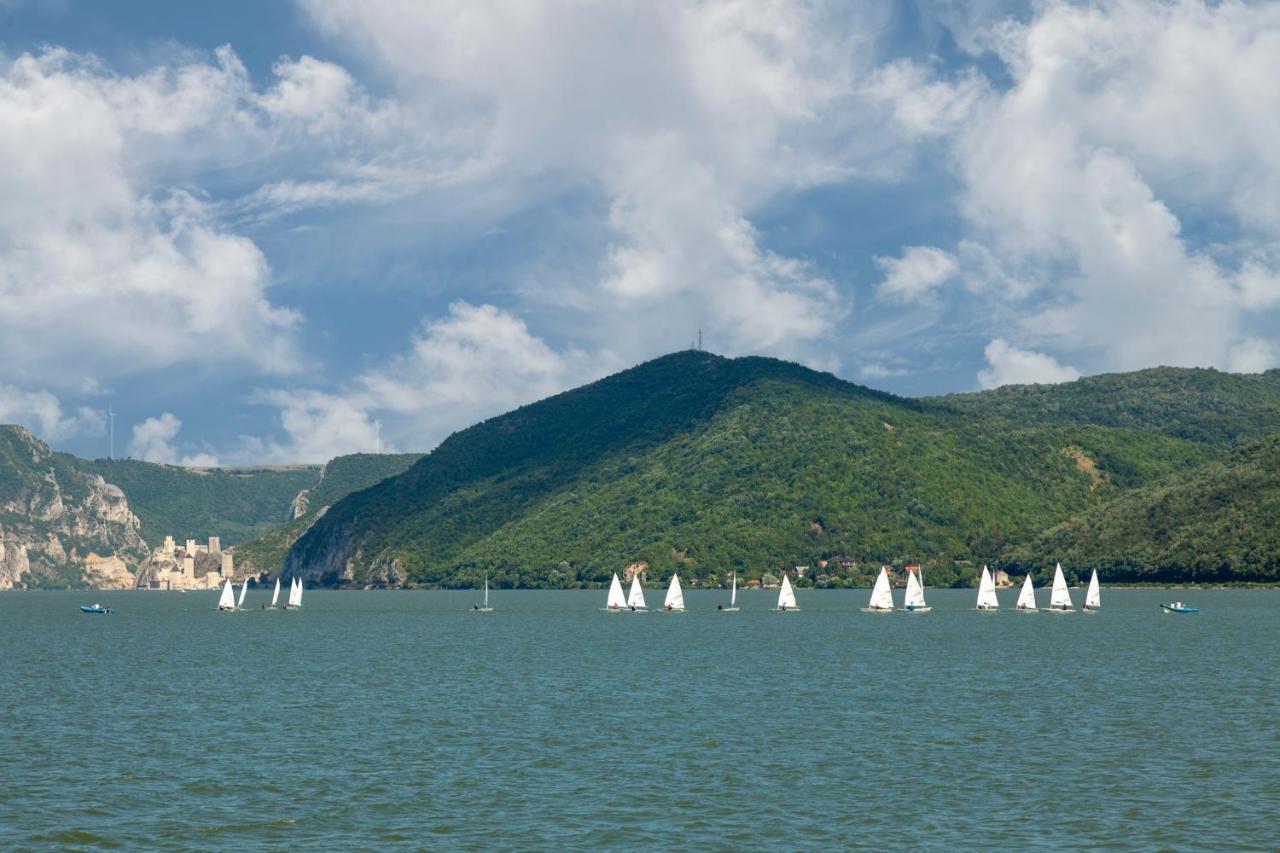 Apartmani Nina Golubac Εξωτερικό φωτογραφία
